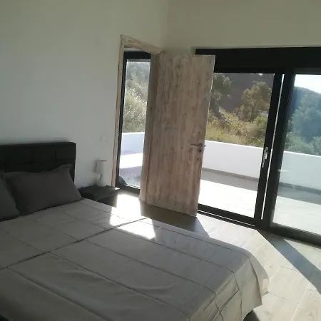 Sea Breeze Ecological Aparthotel *